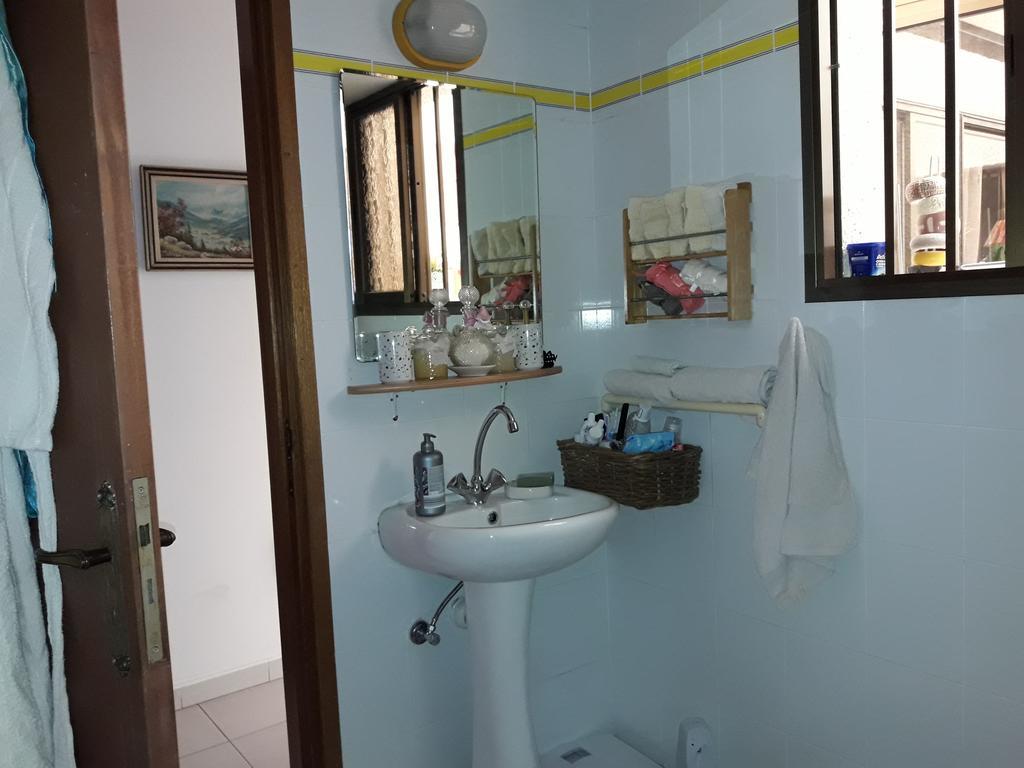 Shared Top 1St Floor Villa Limassol Extérieur photo